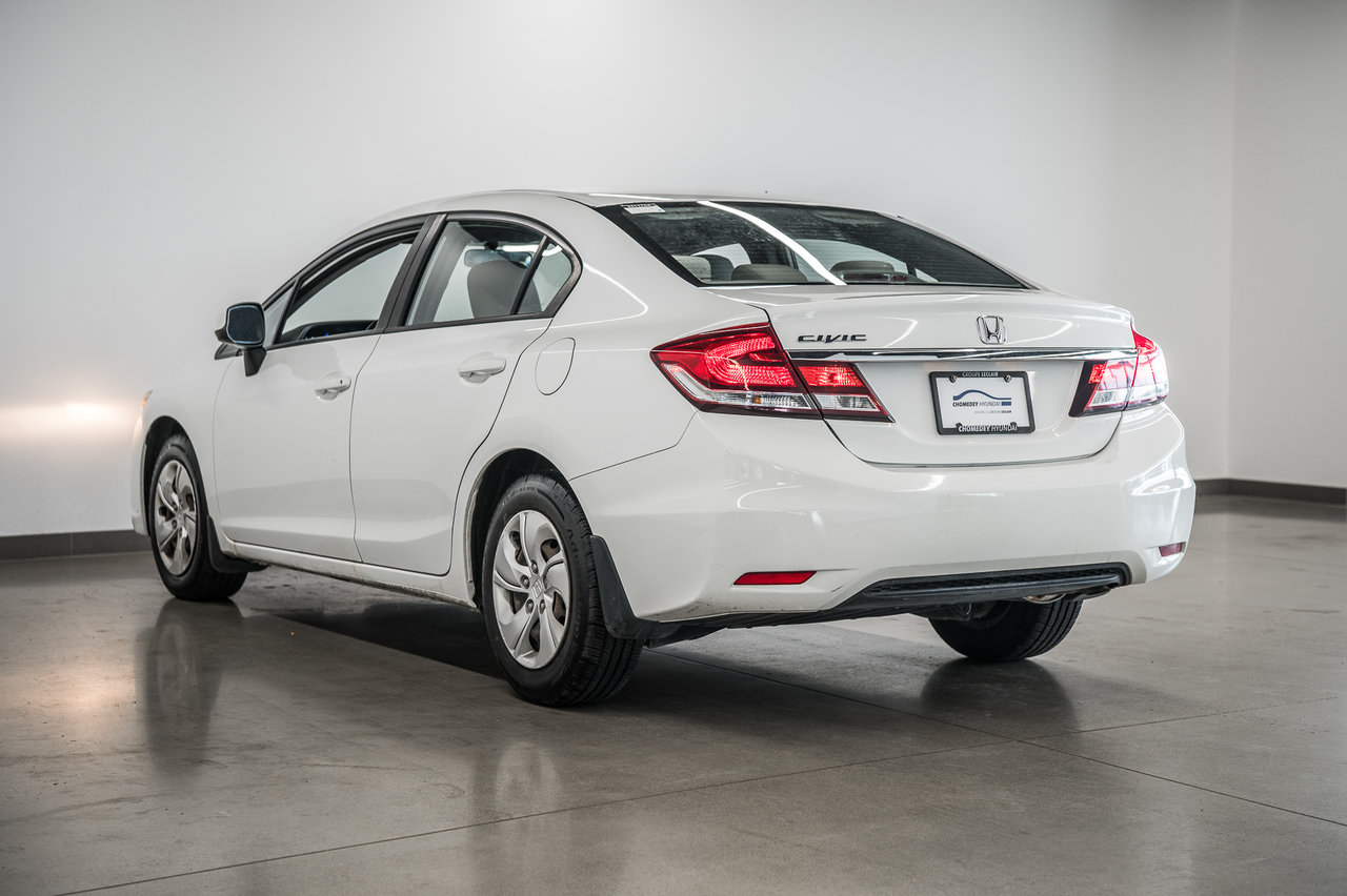 2026 Ford Bronco - Image 8