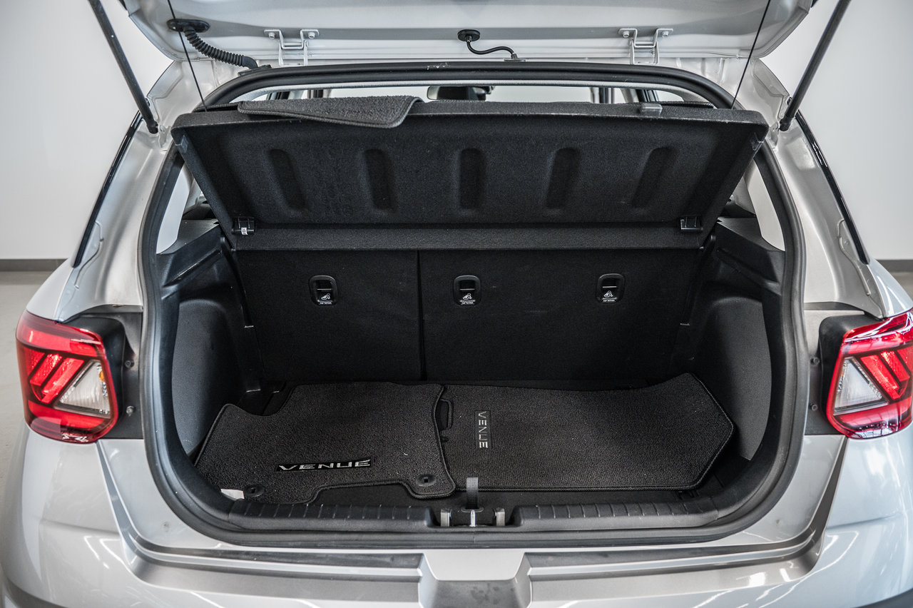 2026 Ford Mustang Mach-E - Image 16