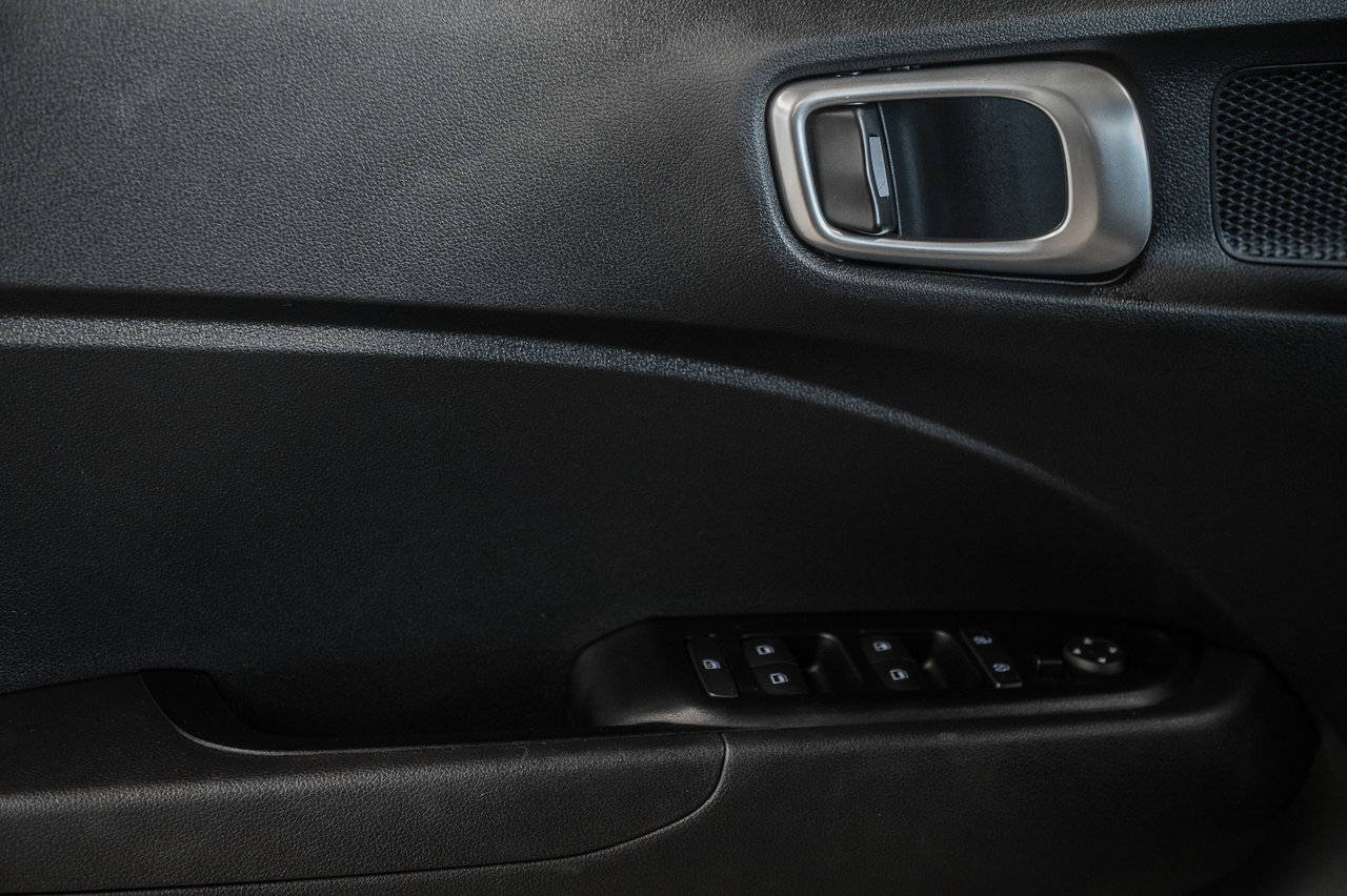 2026 Ford Mustang Mach-E - Image 17