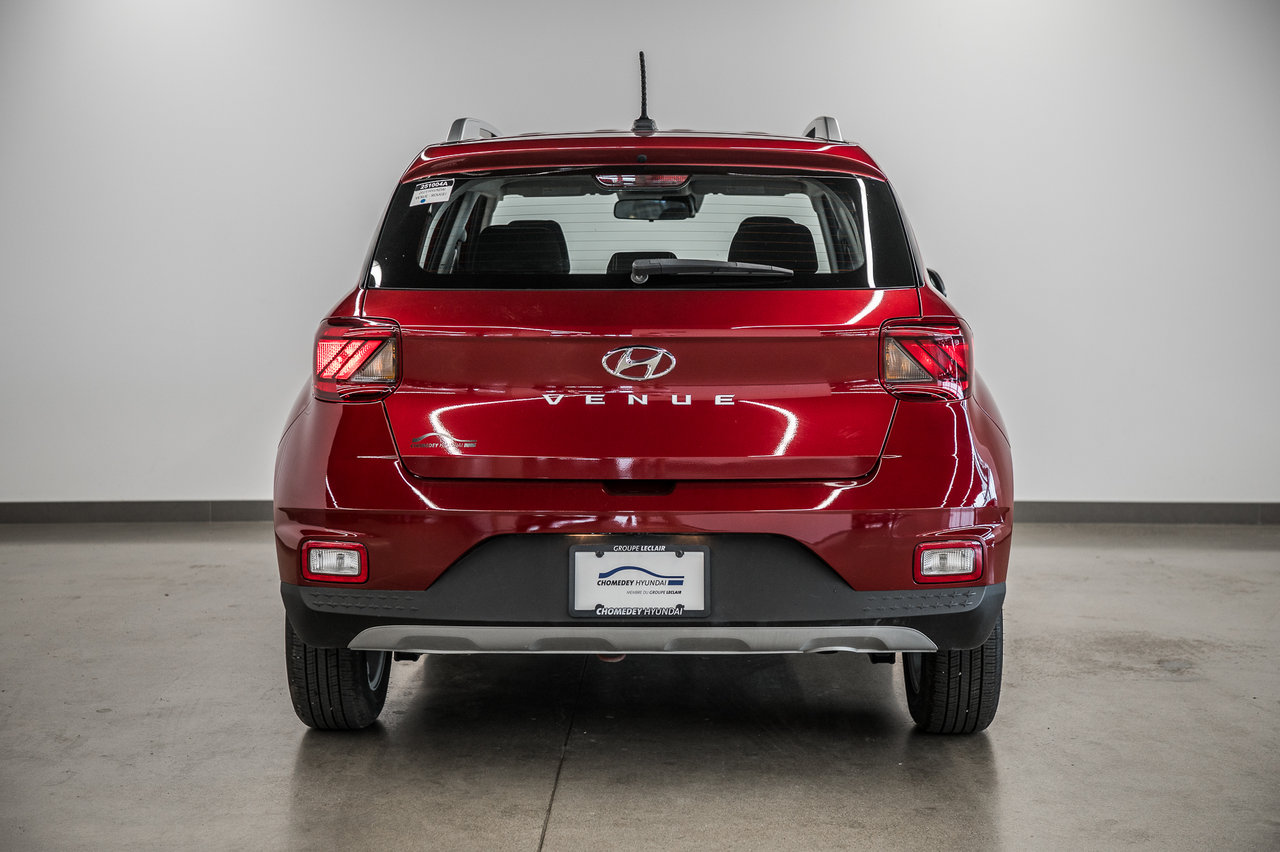 2017 Ford Explorer - Image 12