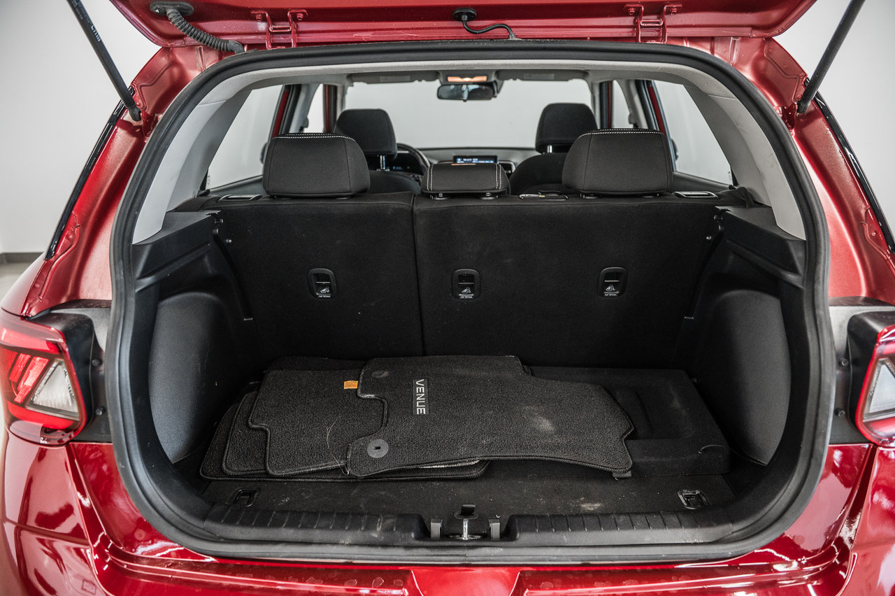 2017 Ford Explorer - Image 16