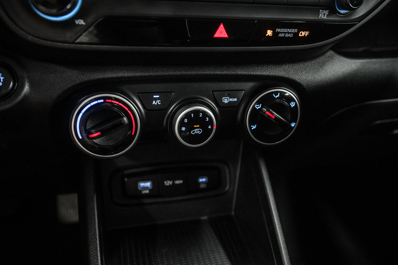 2017 Ford Explorer - Image 26