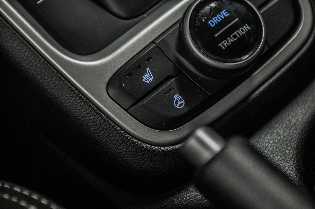 2017 Ford Explorer - Image 28