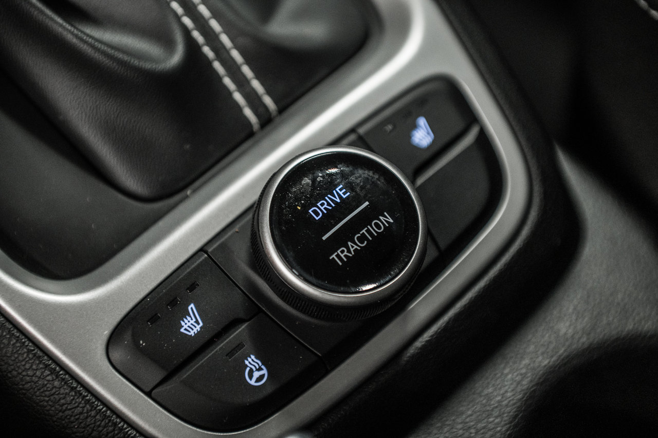 2017 Ford Explorer - Image 29