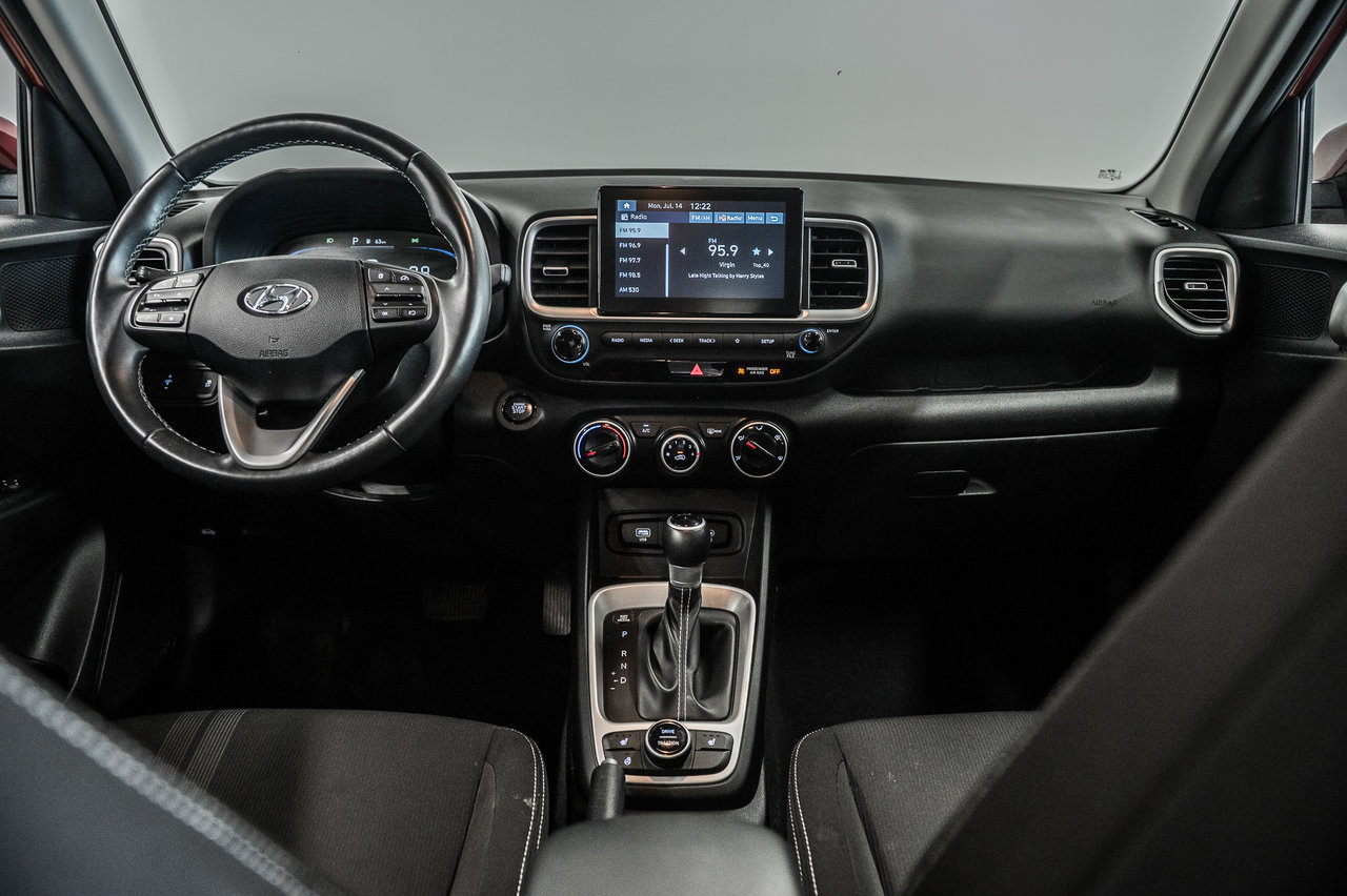 2017 Ford Explorer - Image 31