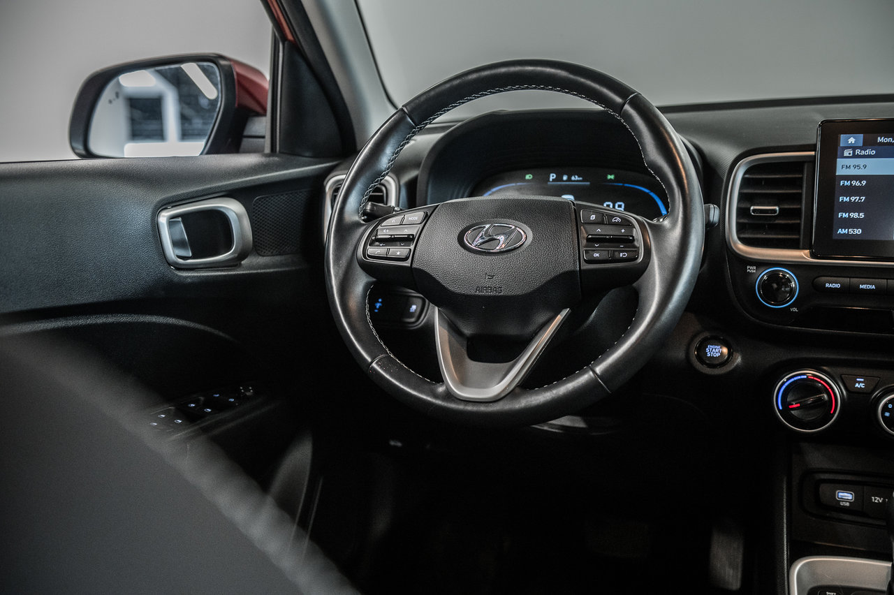 2017 Ford Explorer - Image 32