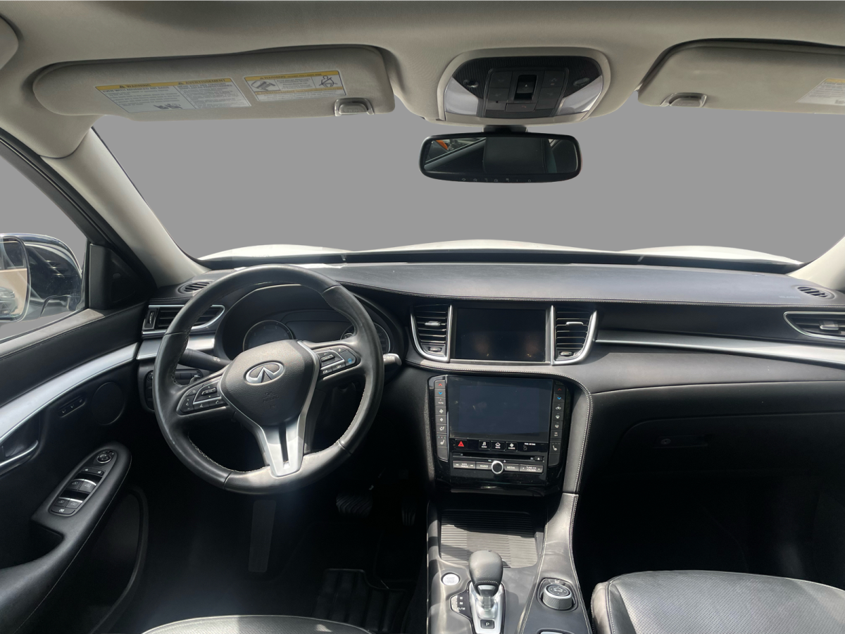 2014 Volkswagen Tiguan - Image 14