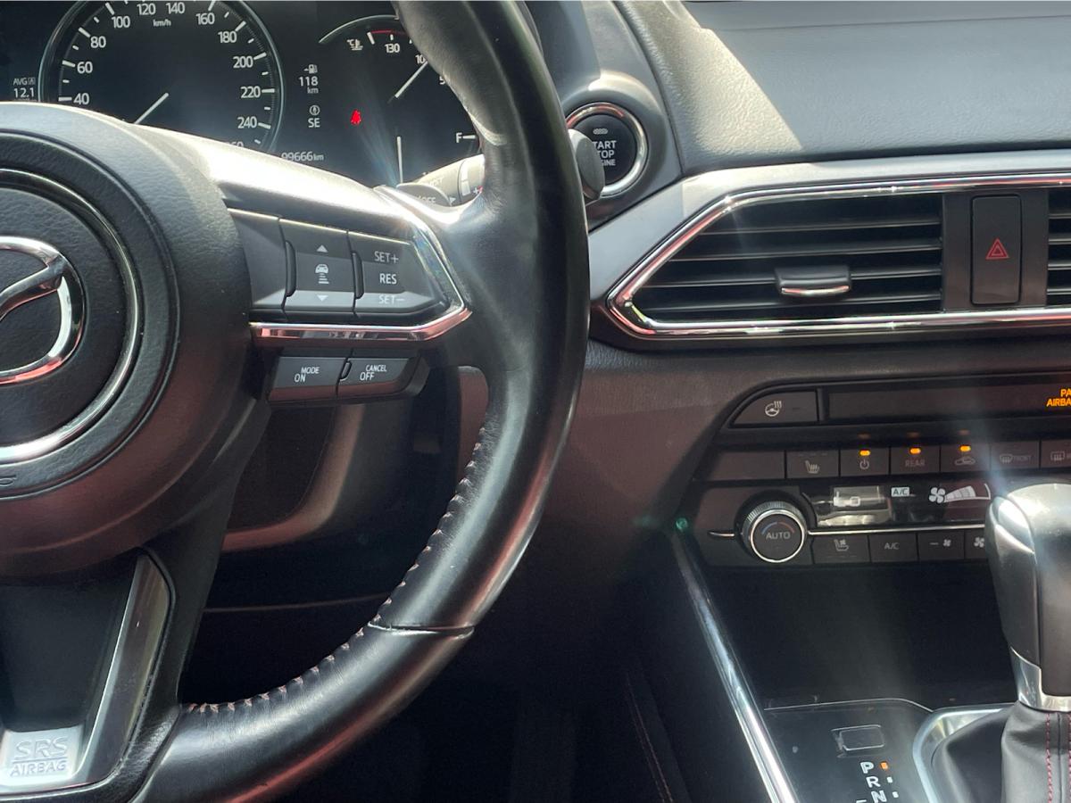 2022 Genesis GV70 - Image 12