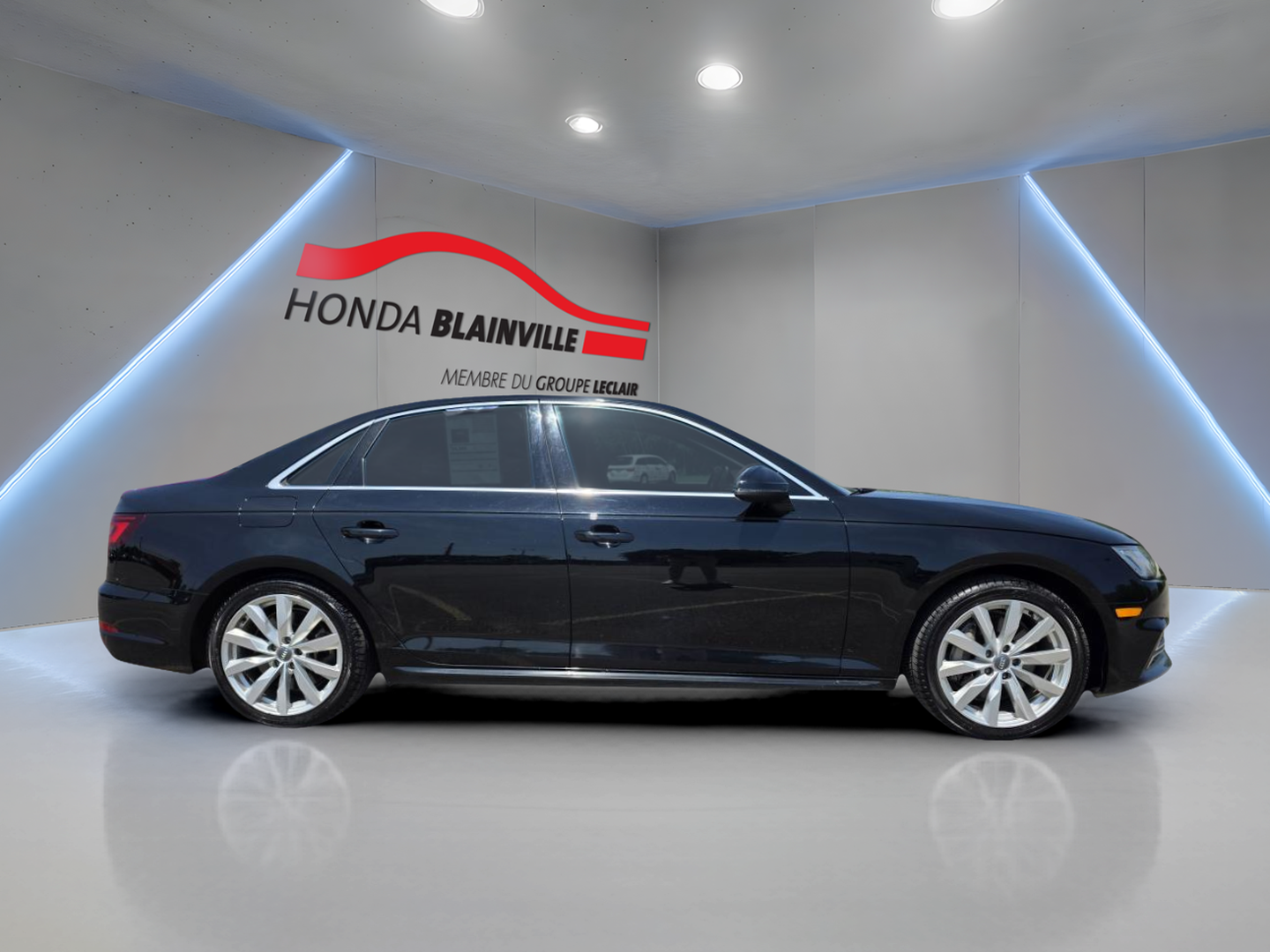 2020 Toyota Highlander - Image 8