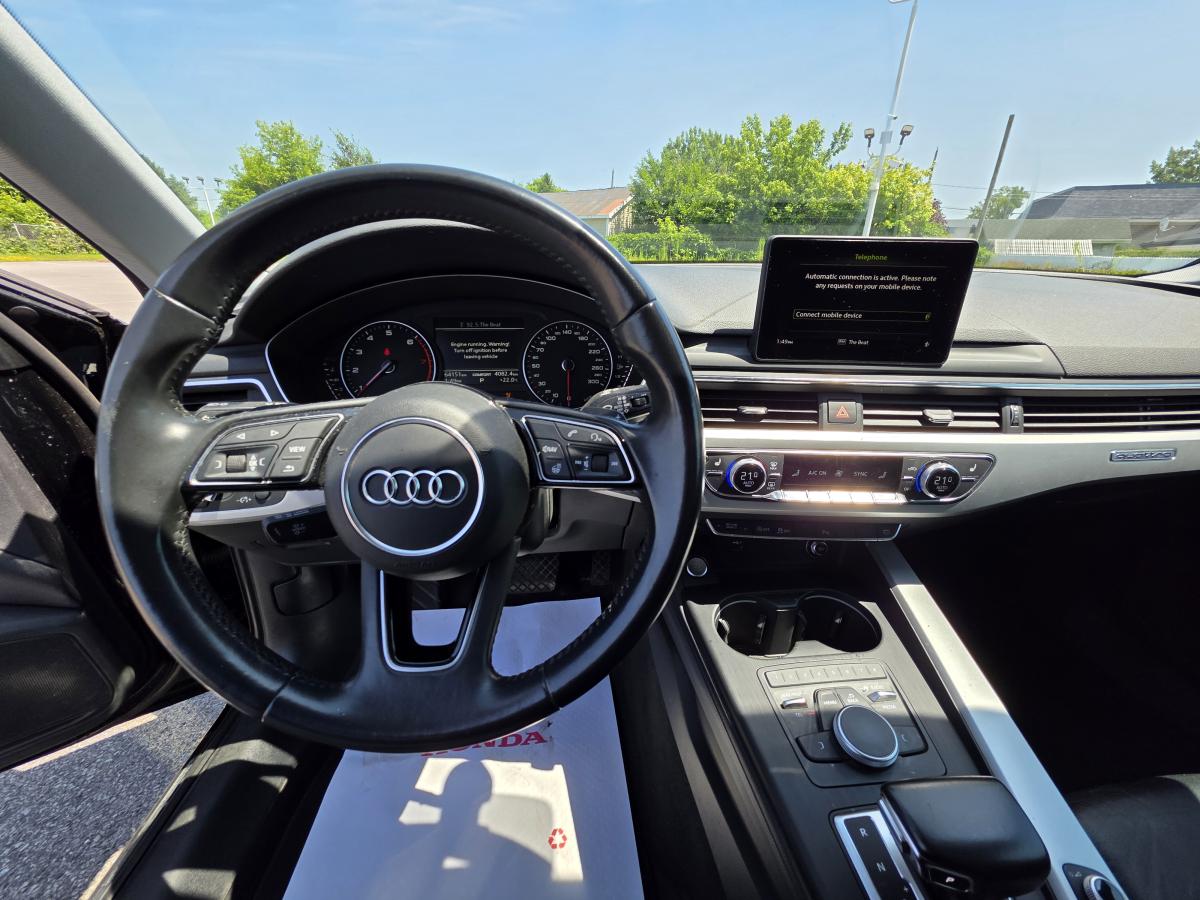 2020 Toyota Highlander - Image 11