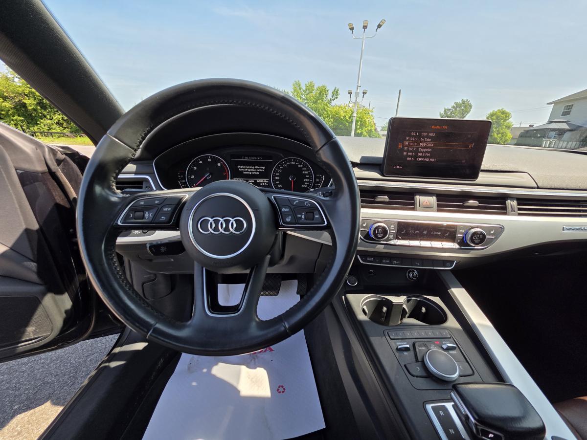 2024 Volkswagen Golf GTI - Image 11