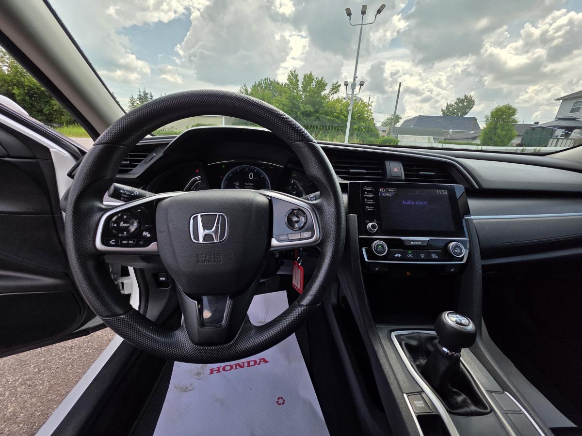 2019 Honda Civic - Image 11