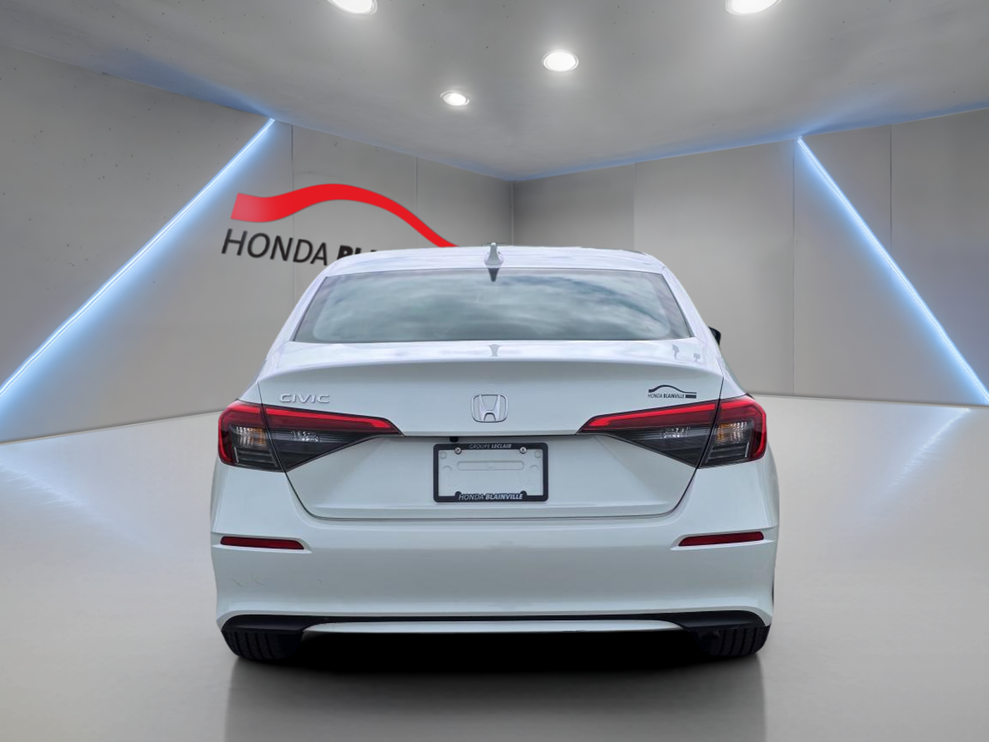 2026 Ford Explorer - Image 6