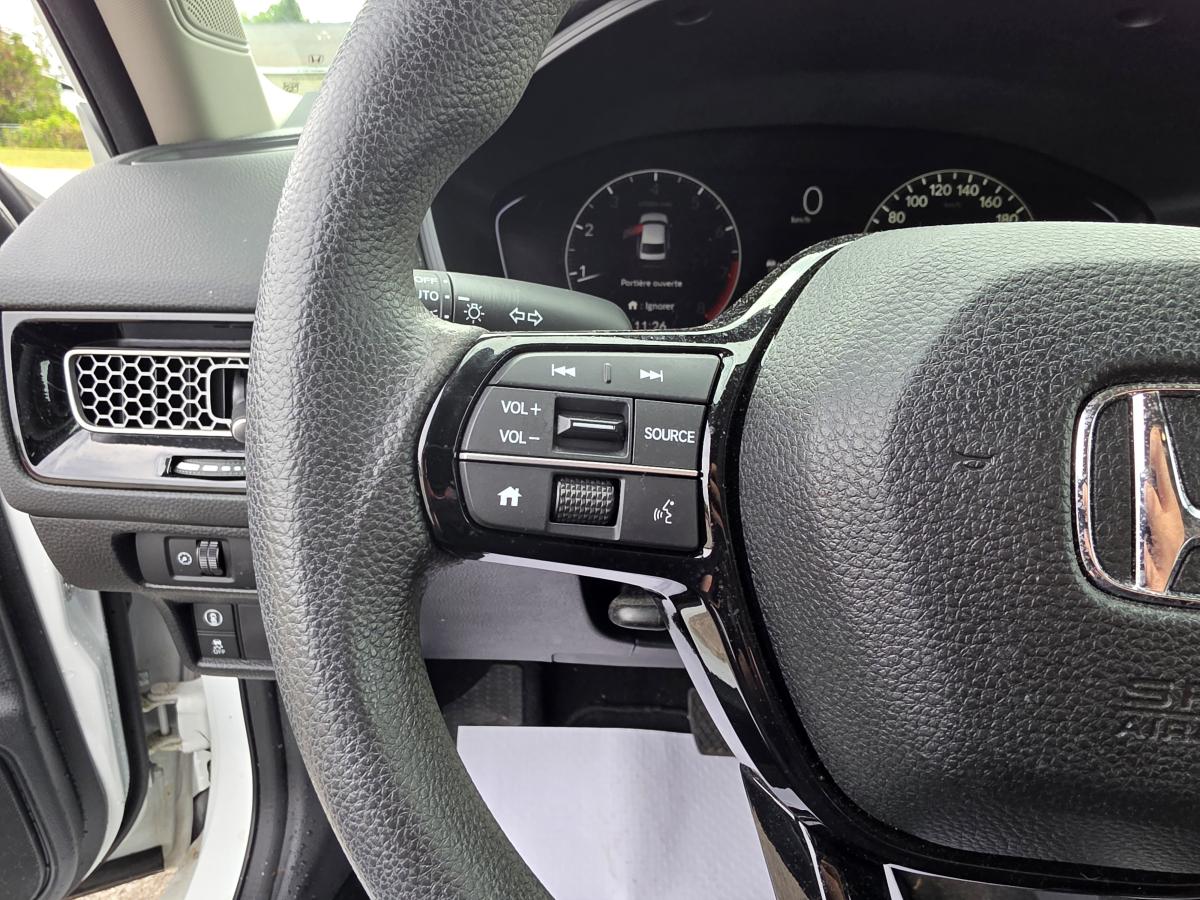 2026 Ford Explorer - Image 13