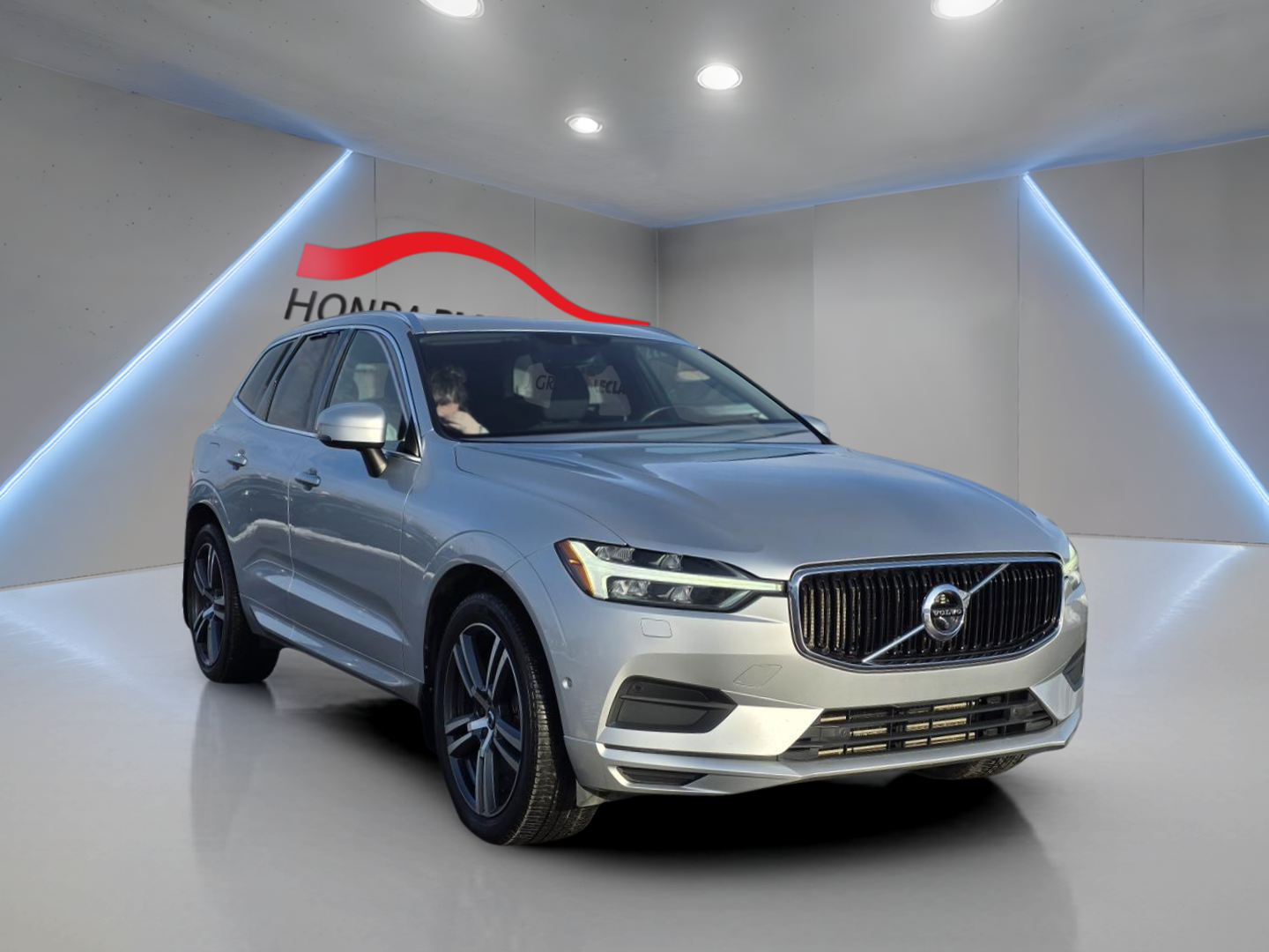 2022 Volvo XC40 - Image 9