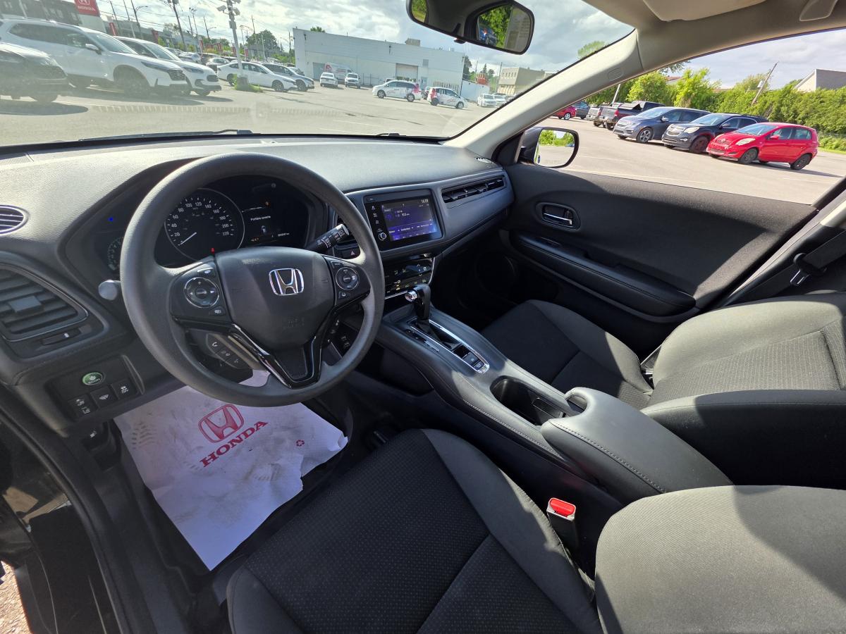 2025 Ford Transit - Image 9