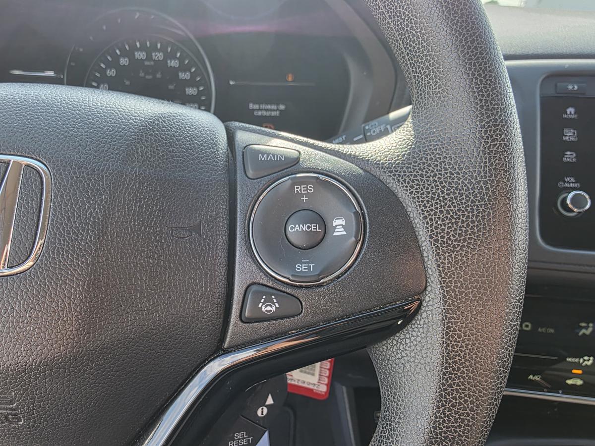 2025 Ford Transit - Image 13