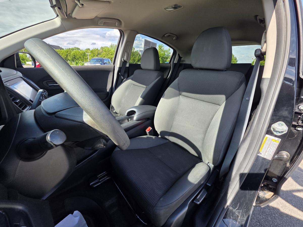 2025 Ford Transit - Image 21