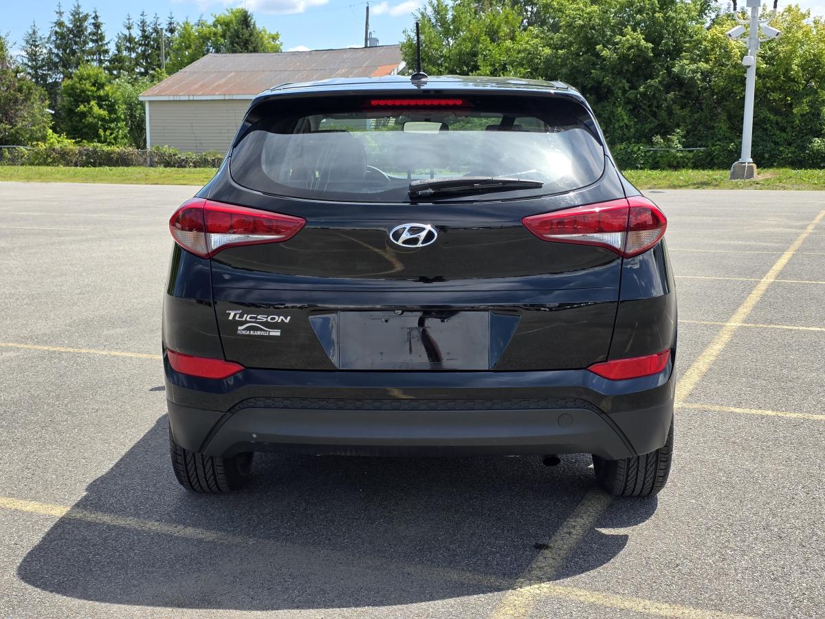 2019 Toyota RAV4 - Image 6