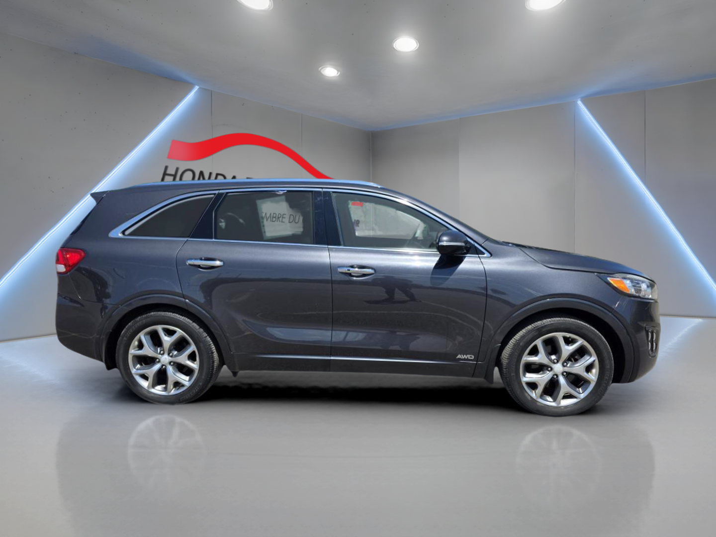 2020 Volvo XC60 - Image 8