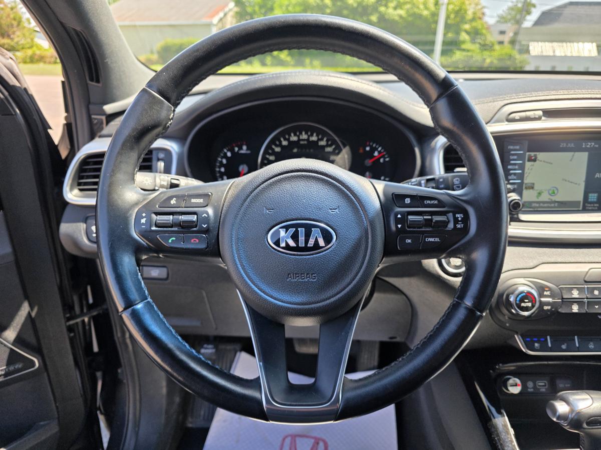 2020 Volvo XC60 - Image 12