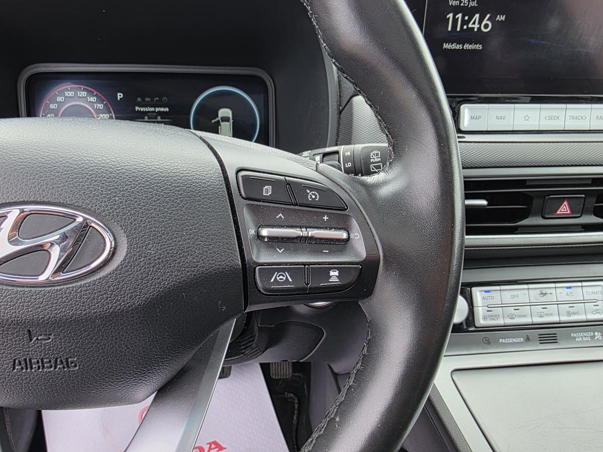 2022 Lincoln Navigator - Image 14