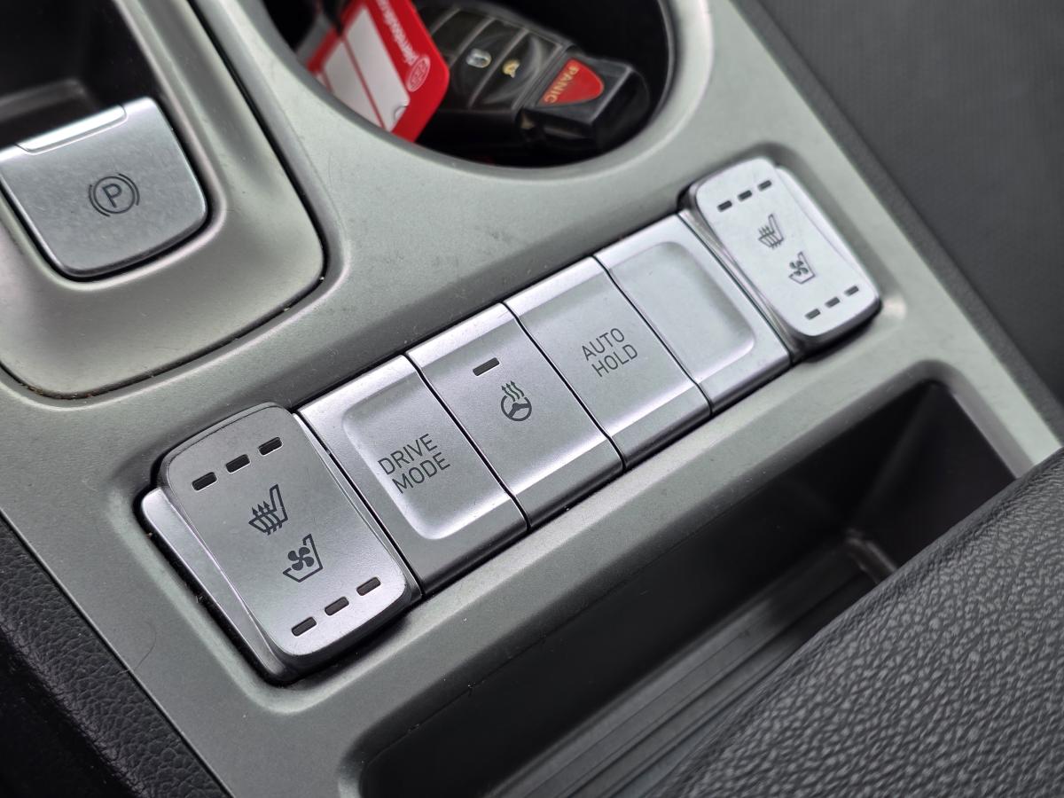 2022 Lincoln Navigator - Image 20