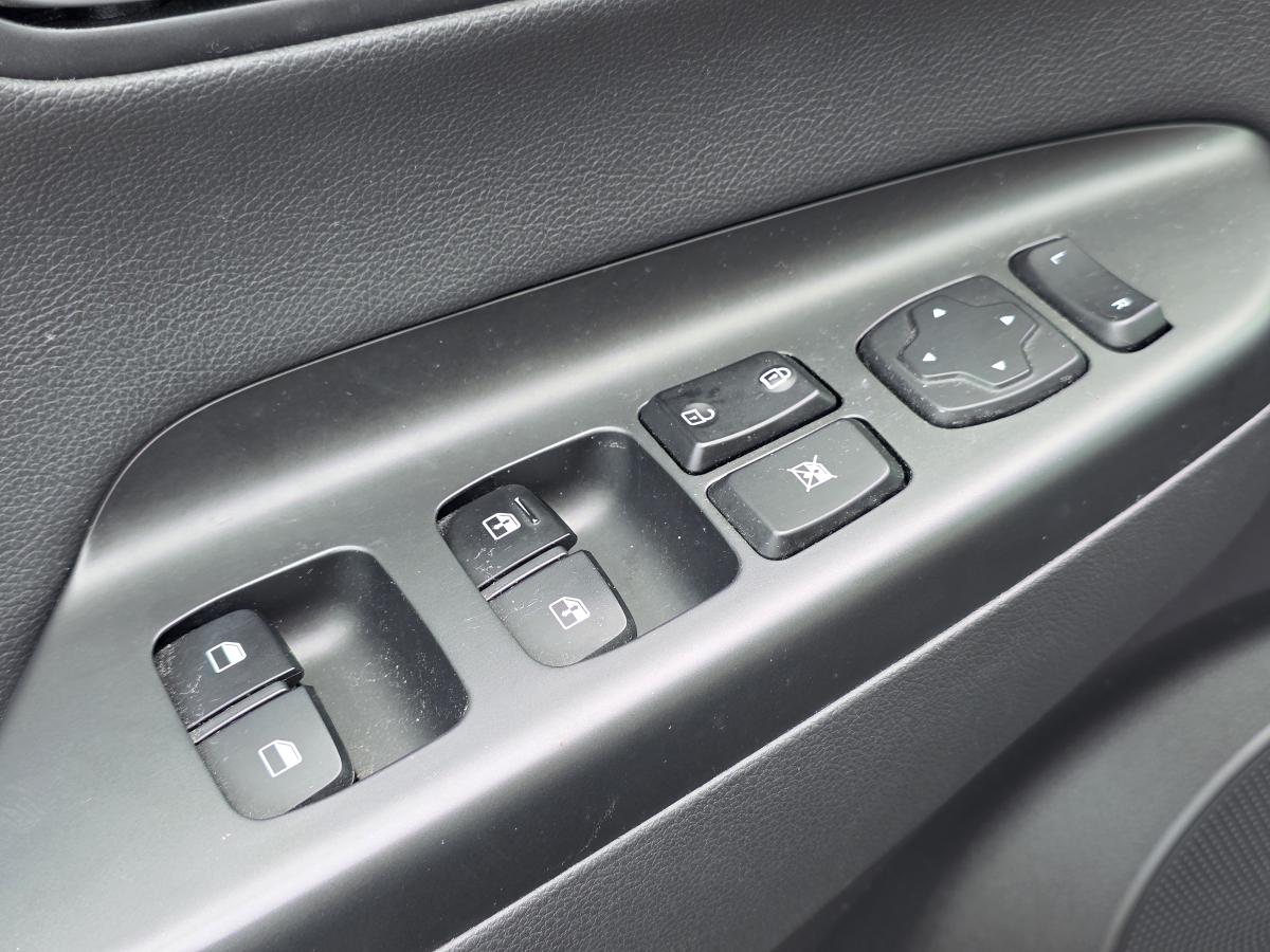 2022 Lincoln Navigator - Image 22