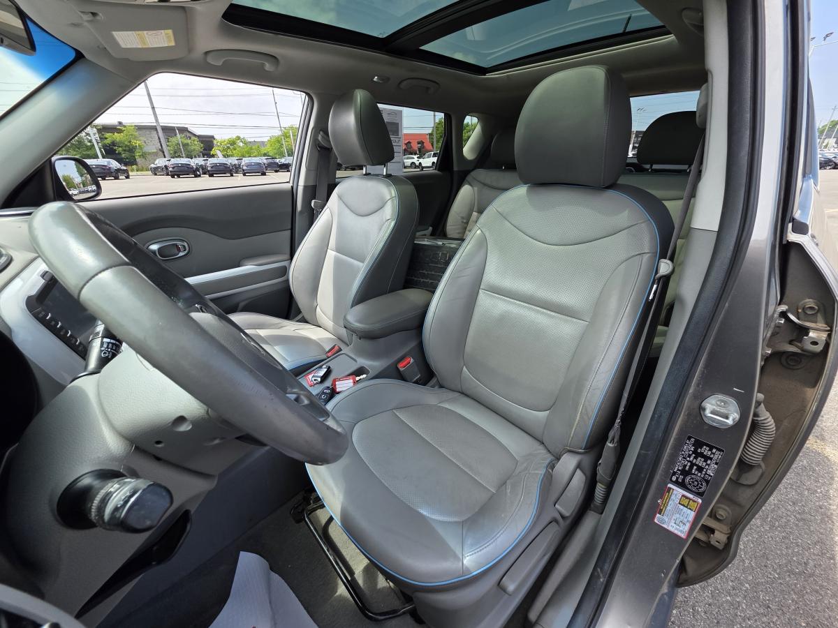 2022 Ford F-150 - Image 22