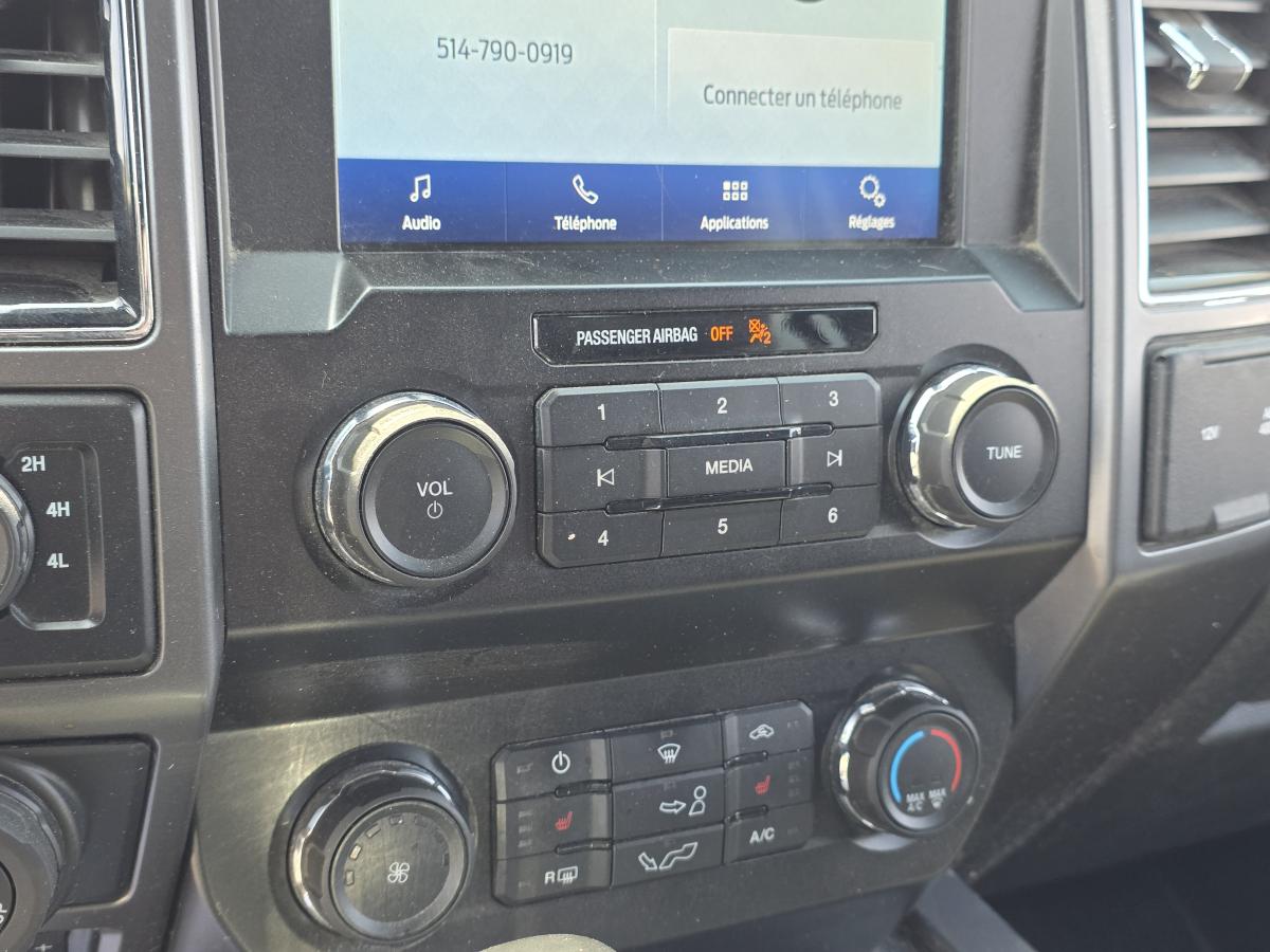 2025 Cadillac CT5 - Image 17