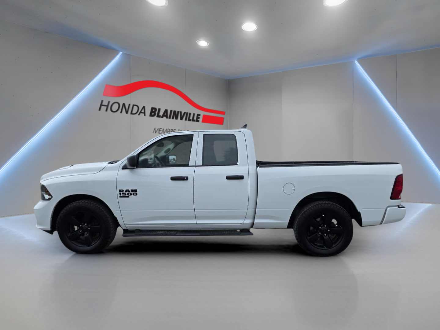 2022 Ford Mustang Mach-E - Image 4