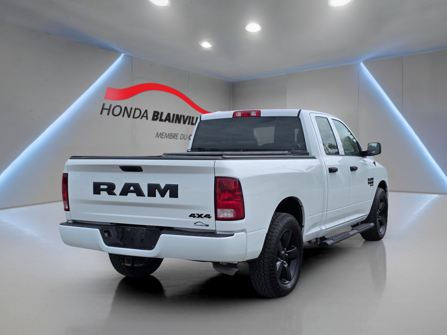 2022 Ford Mustang Mach-E - Image 7