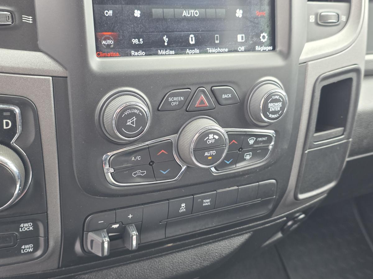 2022 Ford Mustang Mach-E - Image 19