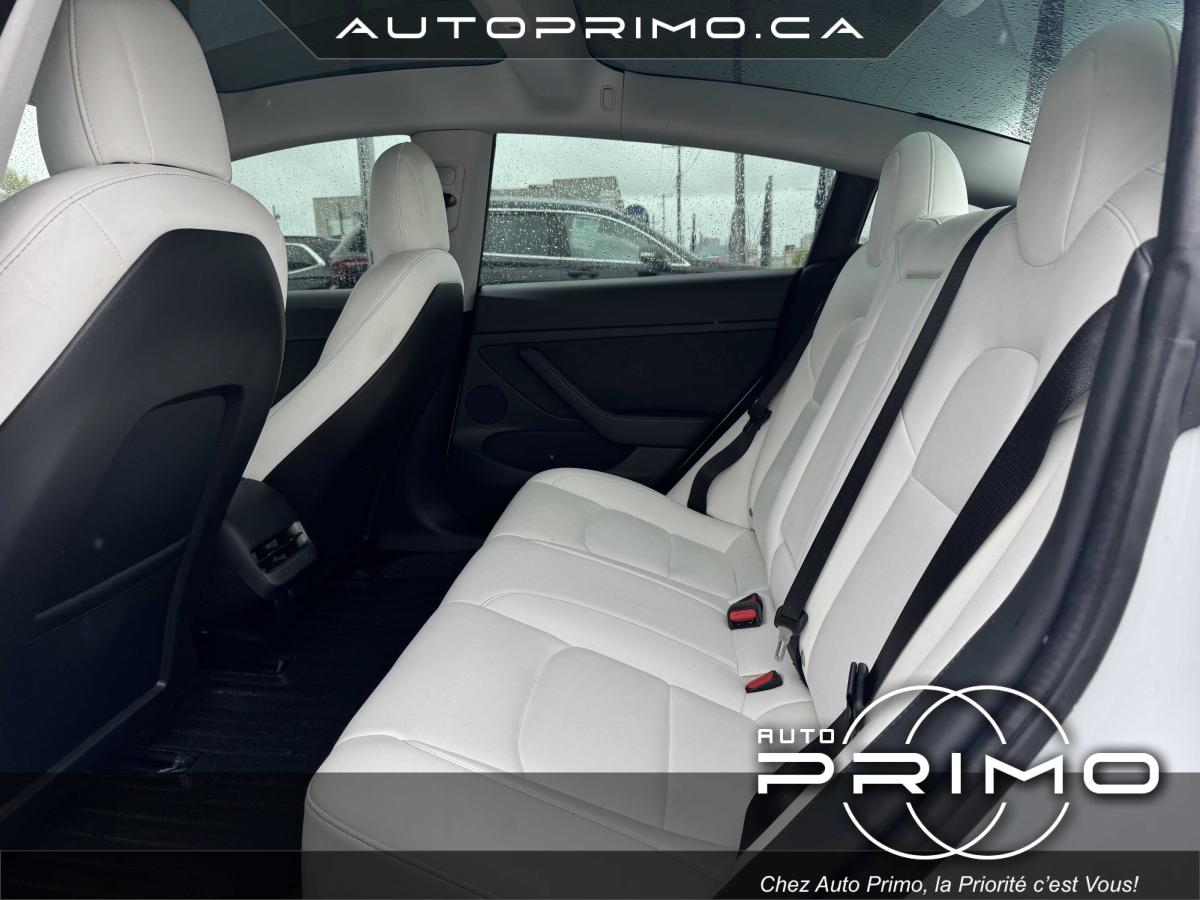 2023 Hyundai Venue - Image 15