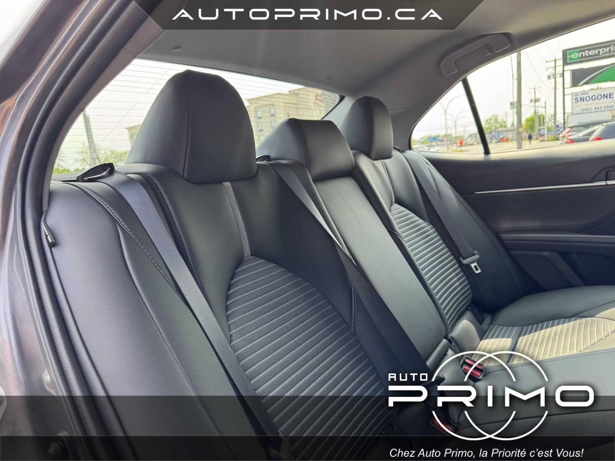2023 Ford Explorer - Image 18