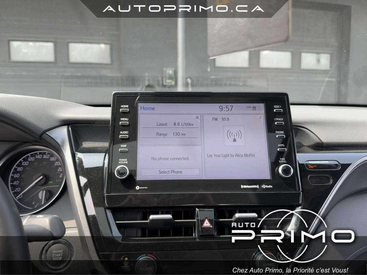 2023 Ford Explorer - Image 31