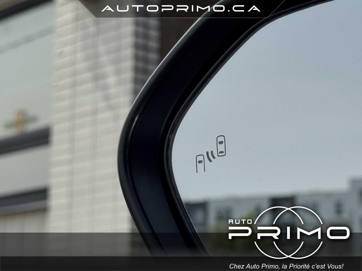 2023 Ford Explorer - Image 40