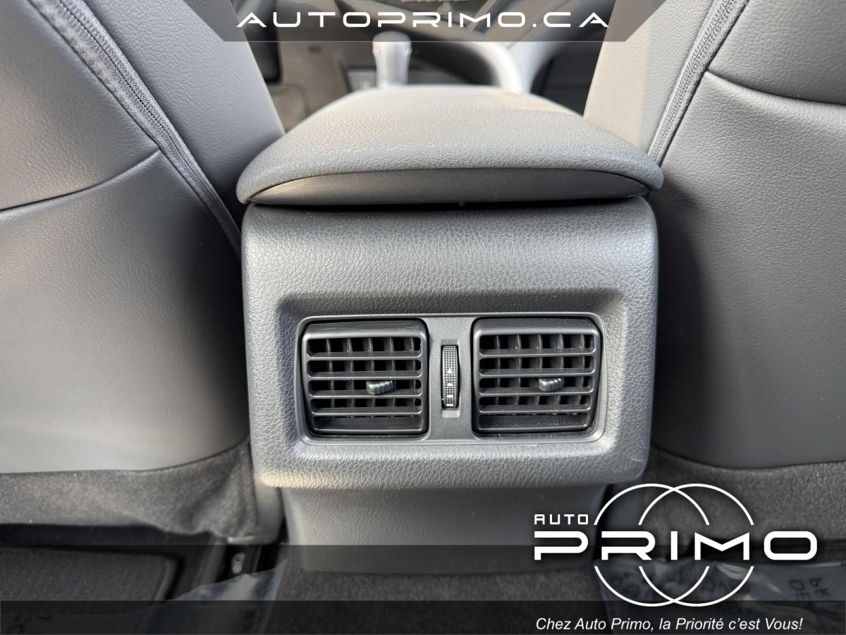 2023 Ford Explorer - Image 41