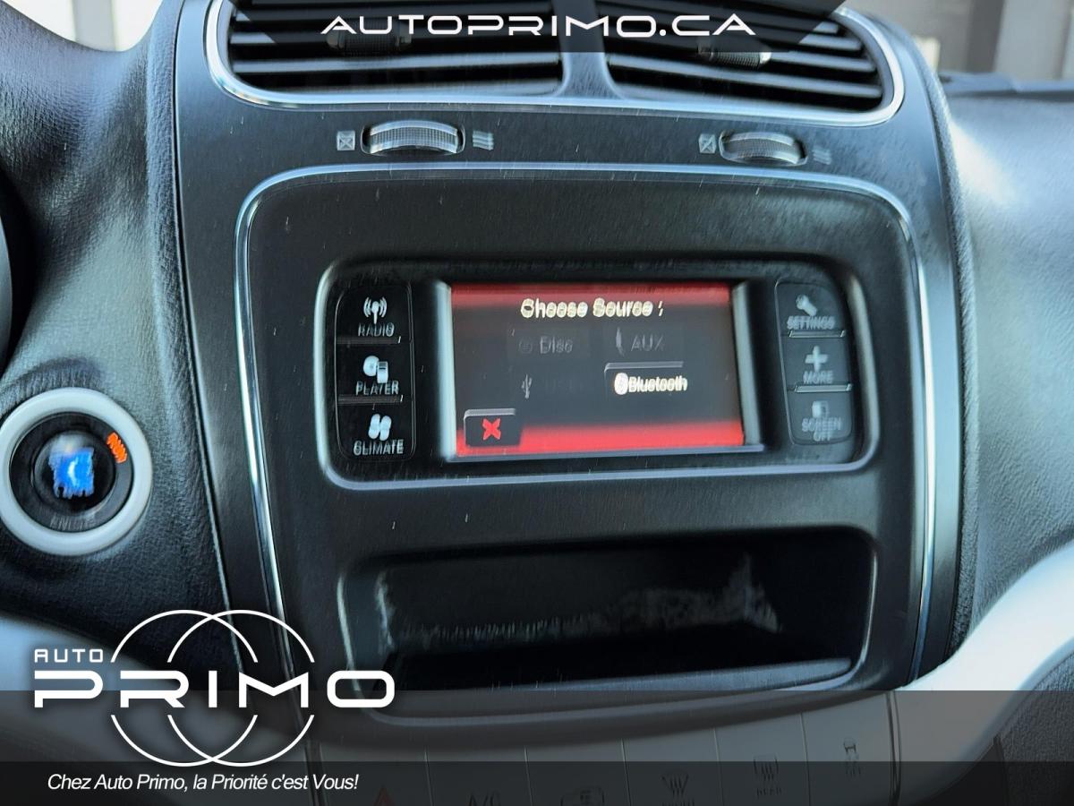 2022 Volvo S60 - Image 27