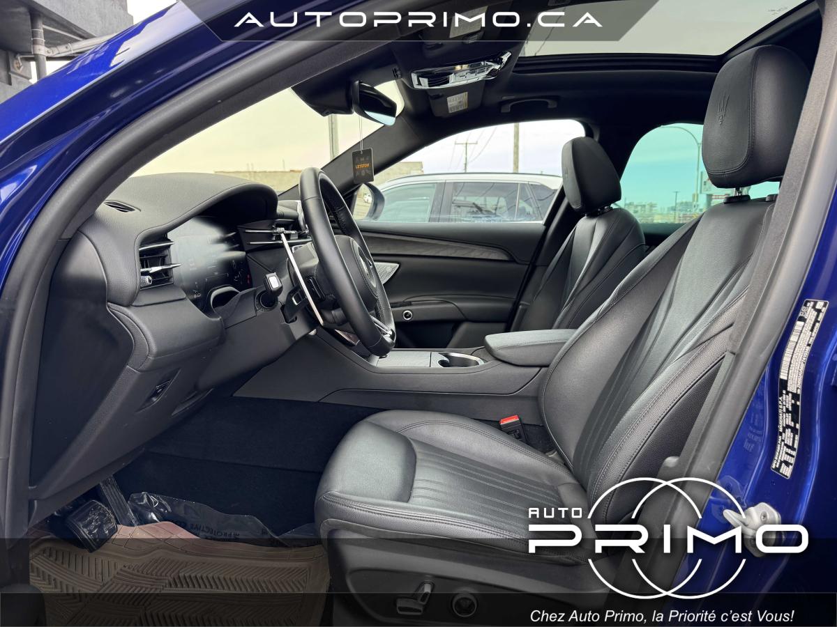 2022 Ford Explorer - Image 11