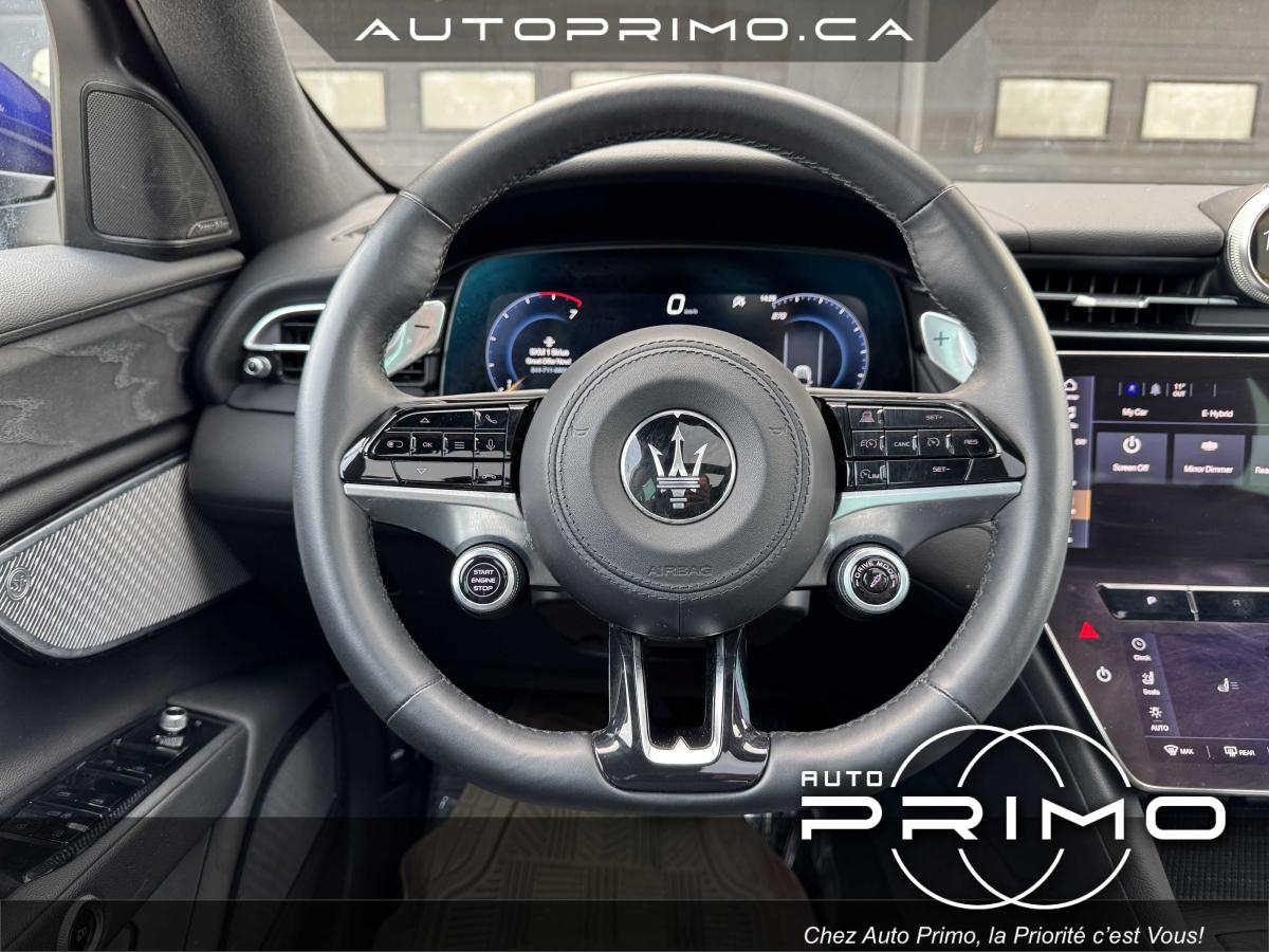 2022 Ford Explorer - Image 24