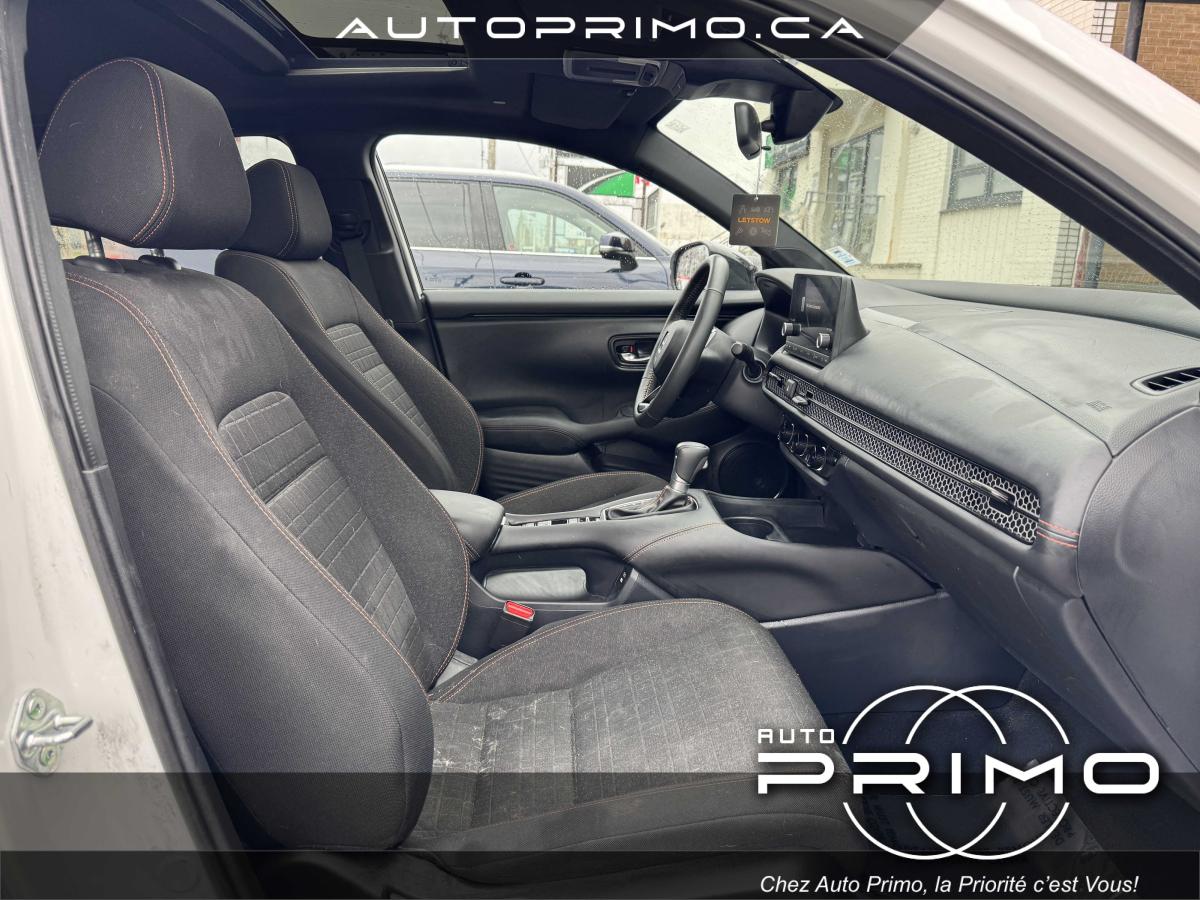 2021 Hyundai Venue - Image 14