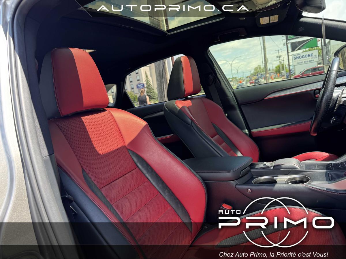 2023 Volvo XC40 - Image 20