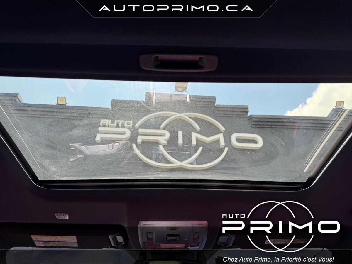 2023 Volvo XC40 - Image 23
