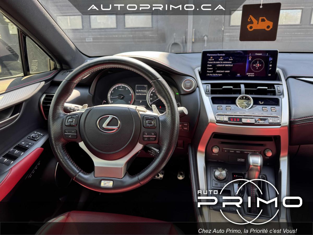 2023 Volvo XC40 - Image 26