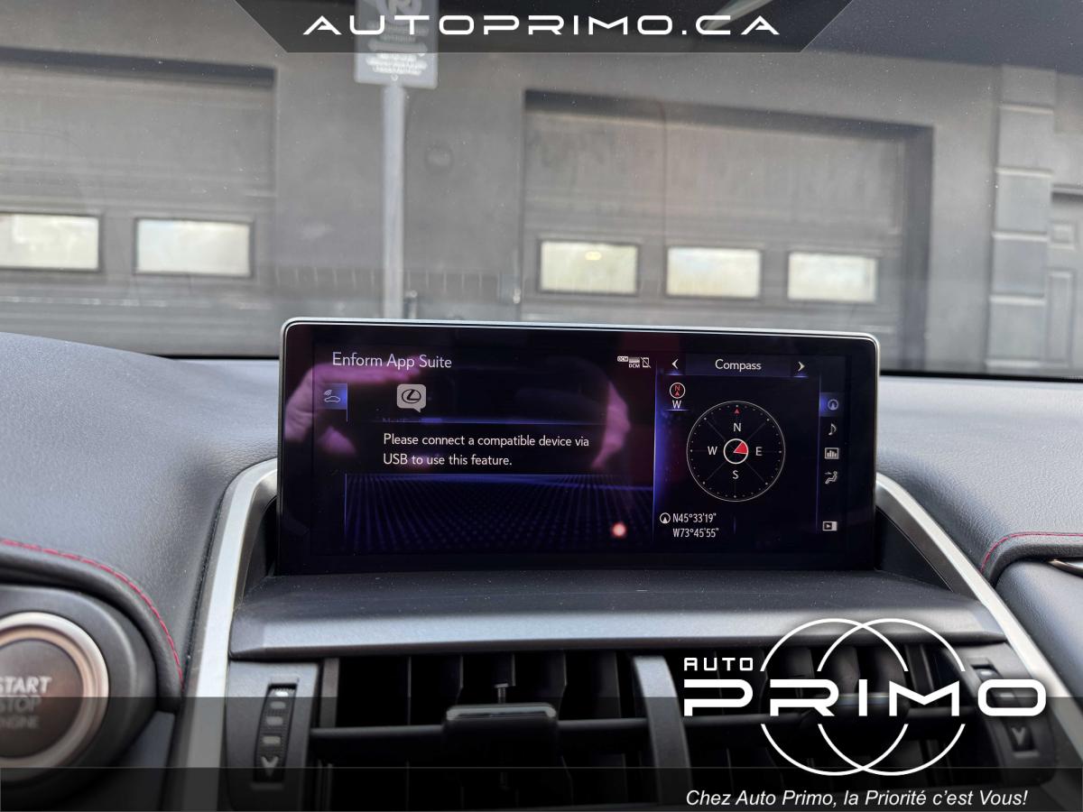 2023 Volvo XC40 - Image 34