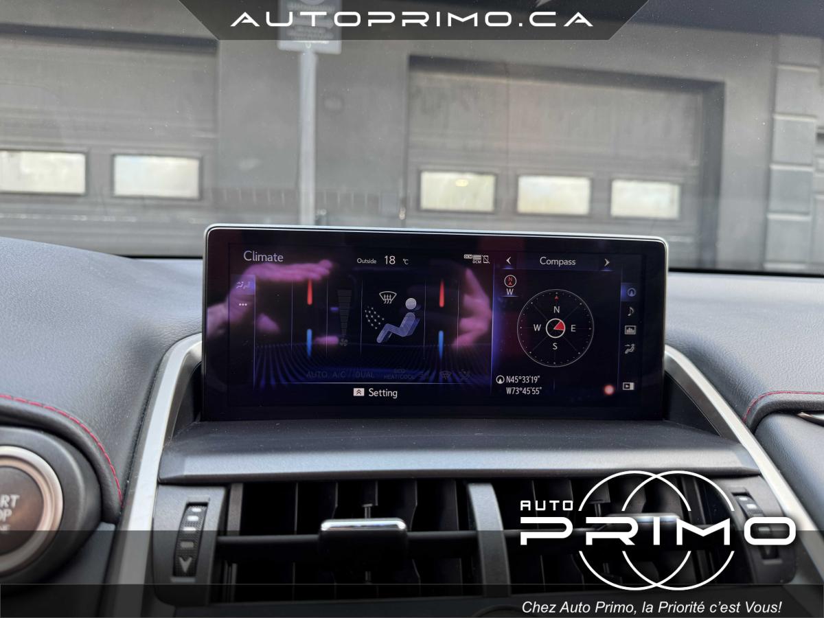 2023 Volvo XC40 - Image 38