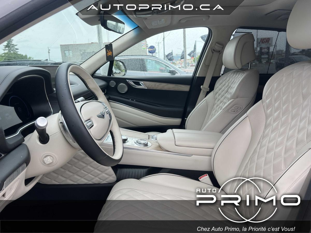 2025 Volvo XC90 Plug-In Hybrid - Image 10