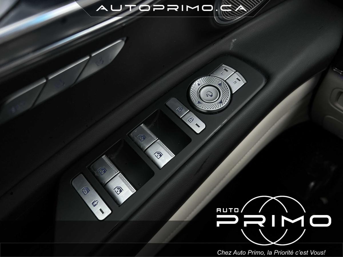 2025 Volvo XC90 Plug-In Hybrid - Image 13