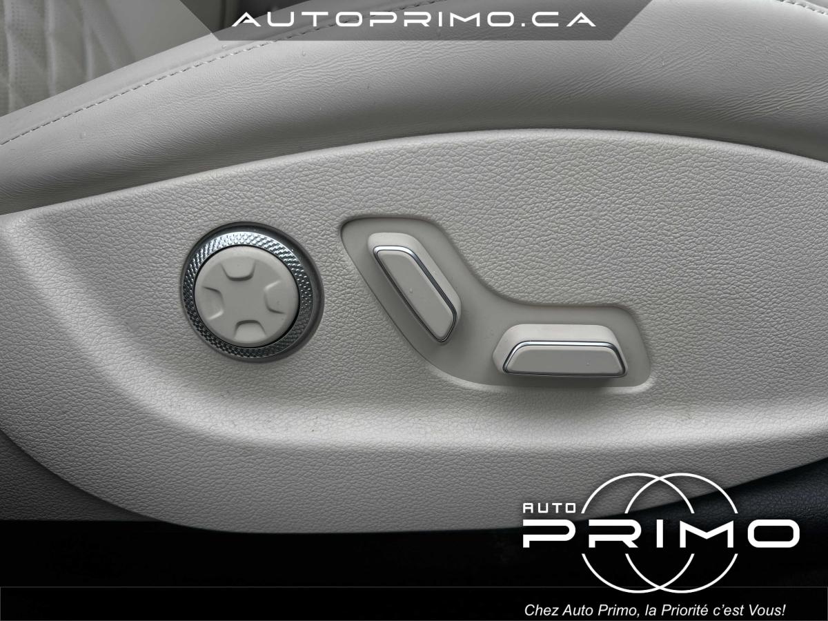 2025 Volvo XC90 Plug-In Hybrid - Image 25